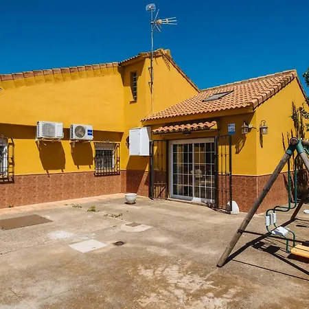 Oasis Naranjos Con Jacuzzi 15 Min Sevilla Holiday home Almensilla